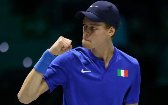 半岛体育官方网站-戴杯辛纳率意大利进八强 德约双线作战仍难救主